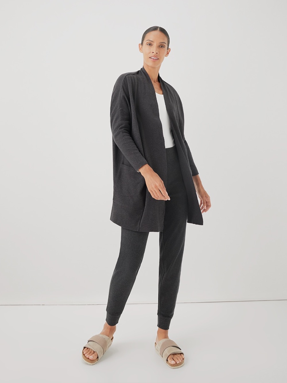 โผ๏ธNWOT: Pact Organic Grey Cardigan Sweater - XS/S - Picture 2 of 8